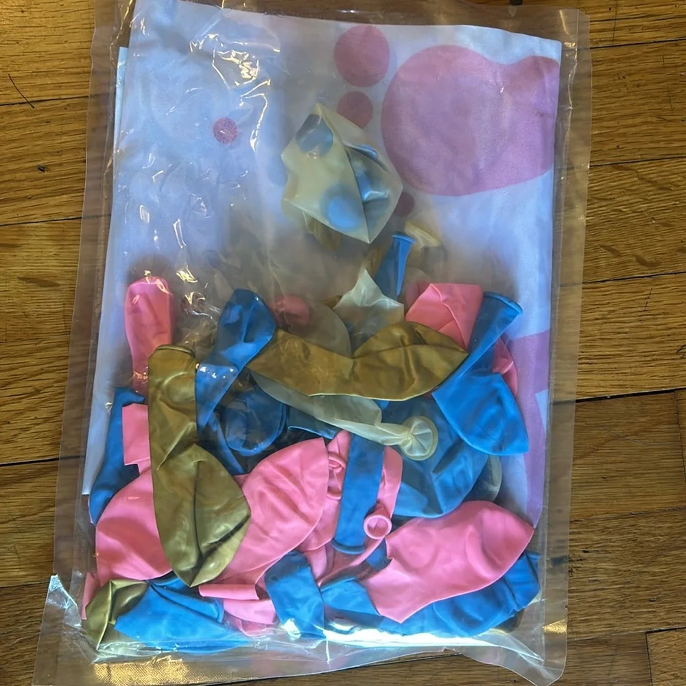 Gender Reveal Boy Or Girl Photo Banner & balloon kit 3 x 5,